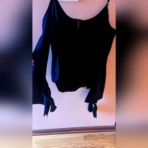 BCBG Cold Shoulder Black Sexy Top (mint)